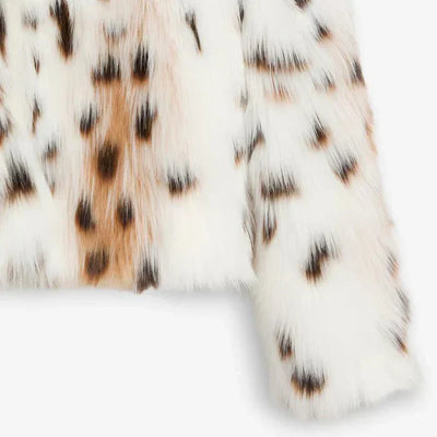 Leoparden-Kunstfelljacke für auffällige Winter-Looks