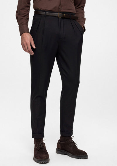 ANTIOCH | Hose mit hoher Taille und braunem Gürtel – Schwarz