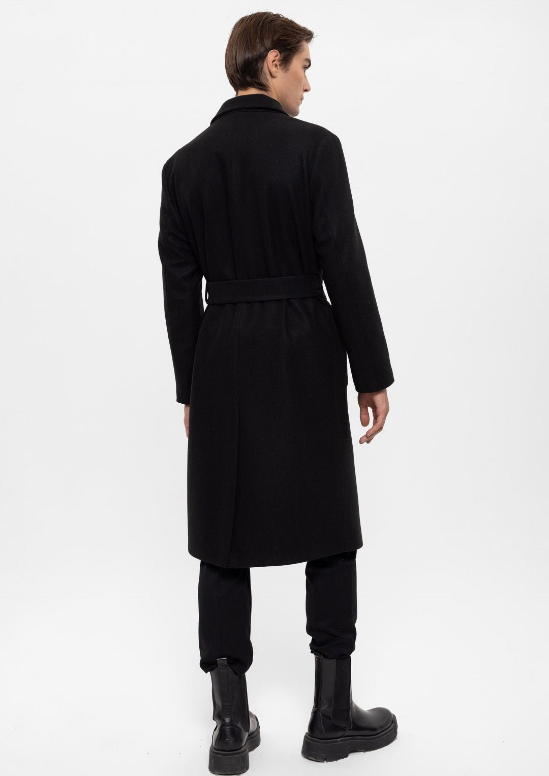 ANTIOCH | Oversized Mantel mit Gürtel und großen Taschen – Schwarz