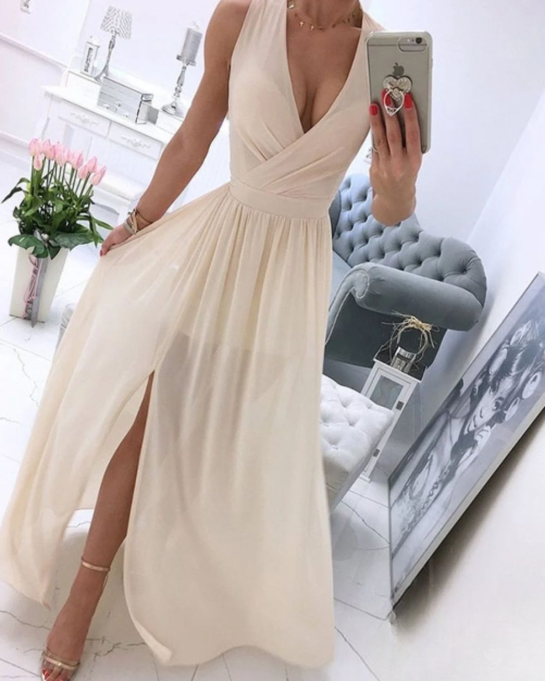 Julia® | Ärmelloses Strandkleid für Damen mit tiefem V-Ausschnitt