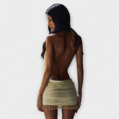 Nyari – Drapiertes Minikleid mit Perlenbesatz