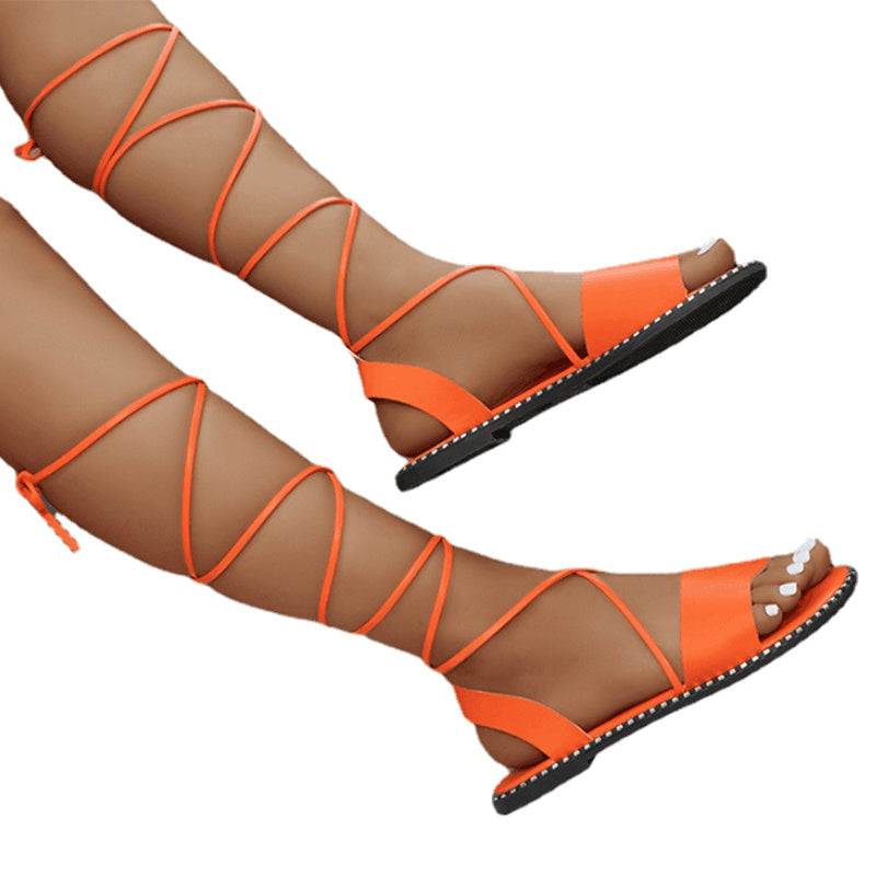Schicke Orange-Schwarz-Schnürsandalen für Damen