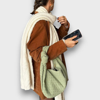 Lunira – Mini-Bag aus Wildleder mit geflochtenem Detail