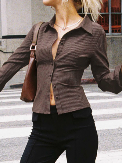 VERONICA | Retro-Ärmel mit Knöpfen und Vintage-Charme