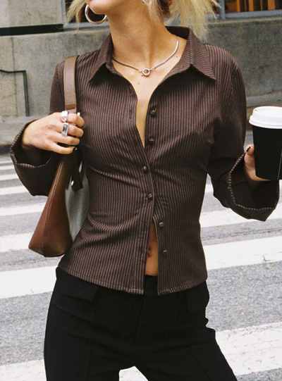 VERONICA | Retro-Ärmel mit Knöpfen und Vintage-Charme