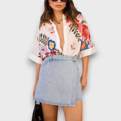 Flora – Bluse mit floraler Leichtigkeit