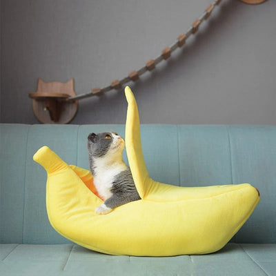 Katzenliebe | Bananenförmiges Kuschelbett für ultimativen Komfort
