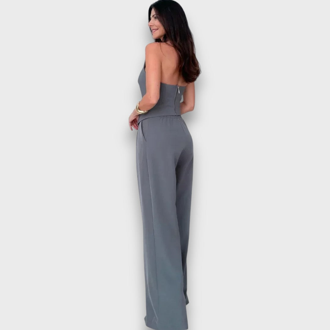 Kuma – Asymmetrischer Jumpsuit in stiller Balance
