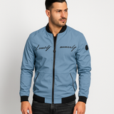 Hellblau
