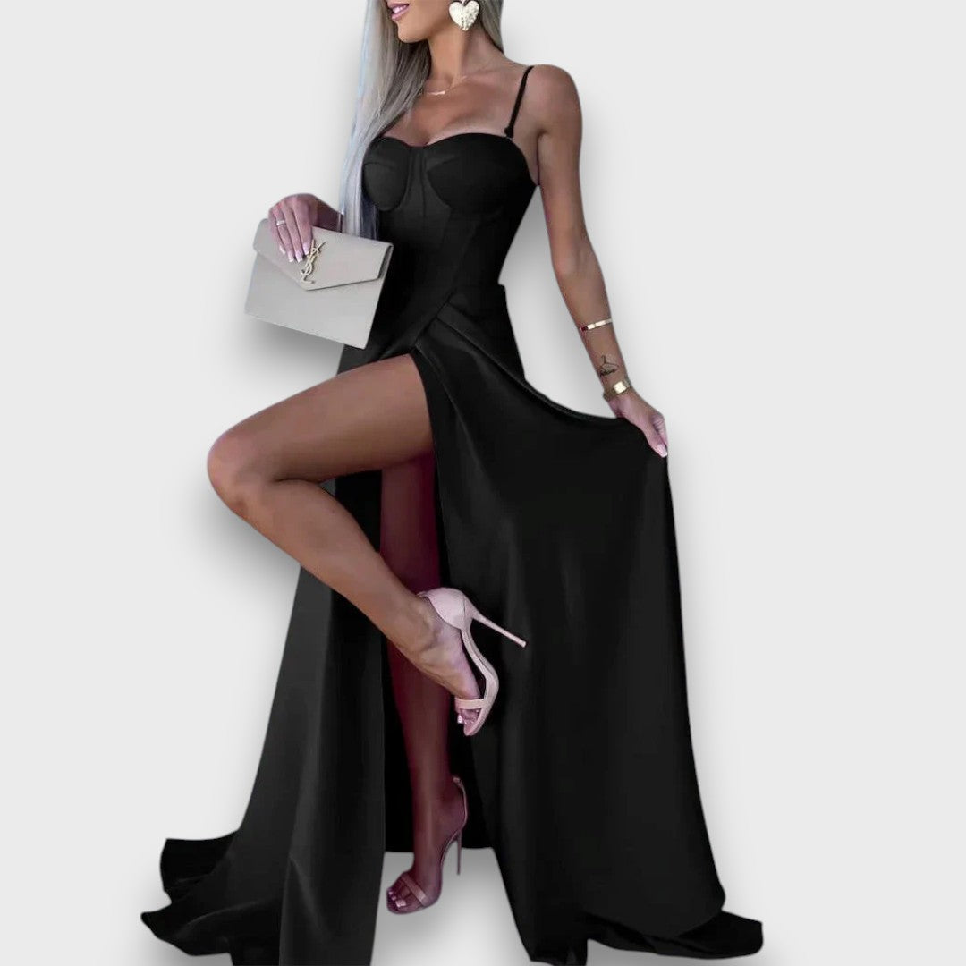 Victoria – Langes Kleid mit Rückenschnürung und Schlitz