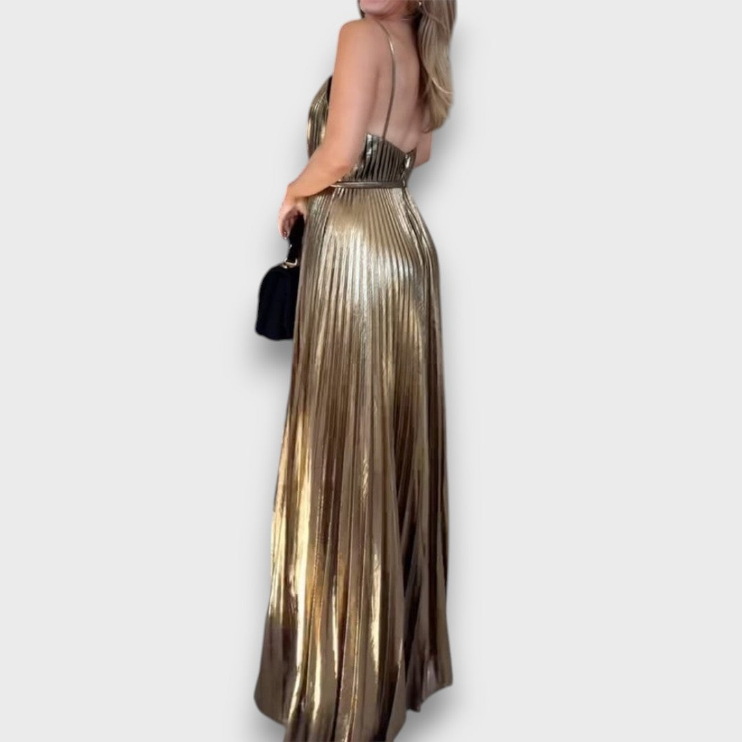 Aurora – Goldenes Plisseekleid mit tiefem Ausschnitt