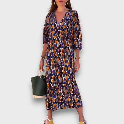 Liora – Kleid mit Retro-Muster und V-Ausschnitt