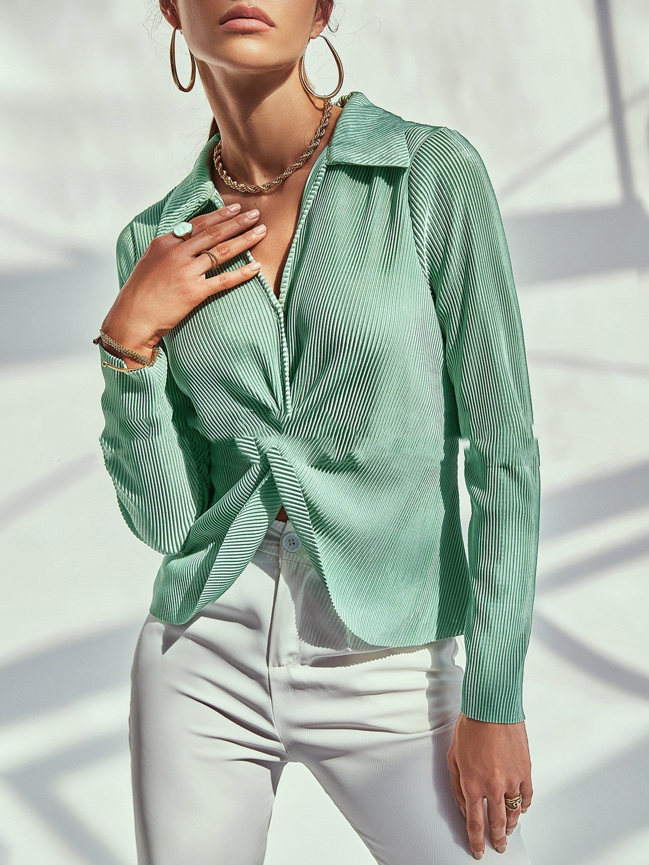 Vortexa | Damenbluse mit modischer gedrehter Frontpartie