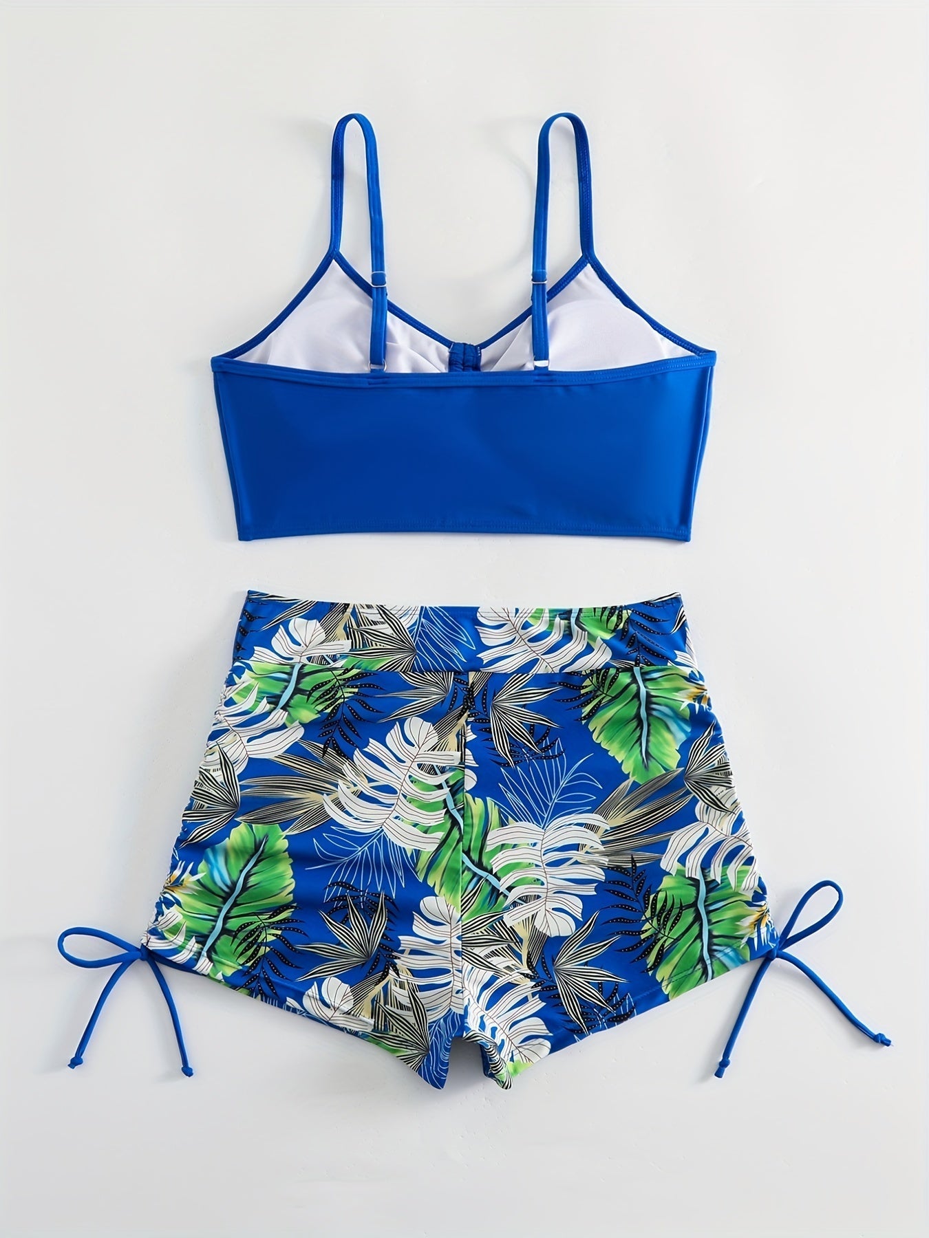 Bikini-Set mit Tropenmuster – V-Ausschnitt, Hohe Taille, Kordelzug & Boxershorts