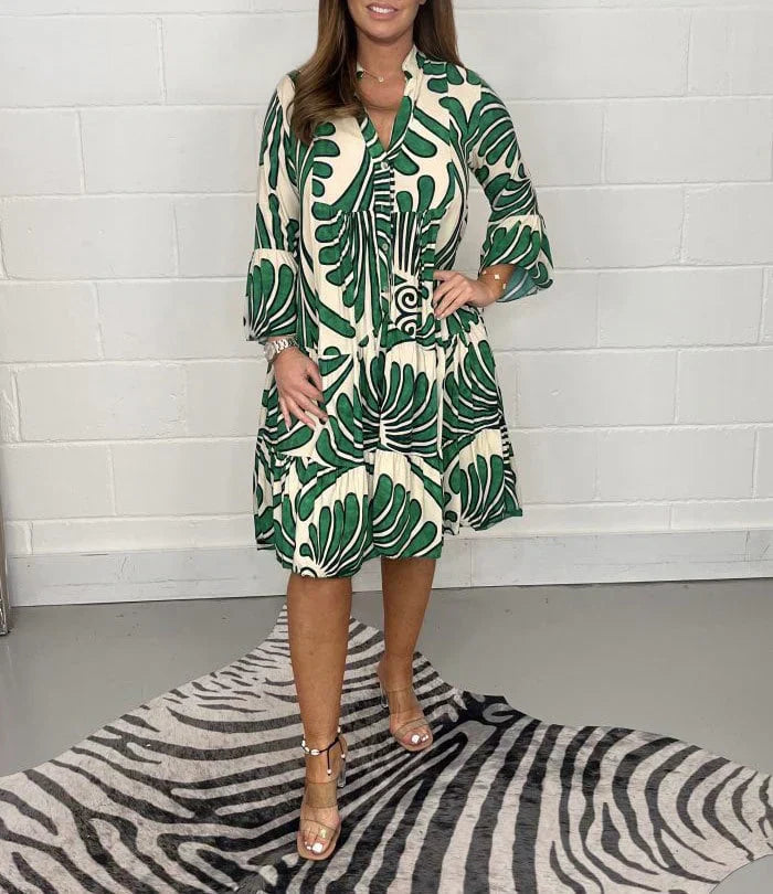 Fenella | Feminines Kleid mit V-Ausschnitt und modernem Print