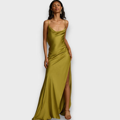 Aurelia – Satinkleid mit offenem Rücken