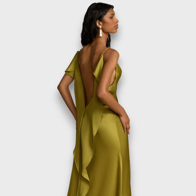 Aurelia – Satinkleid mit offenem Rücken