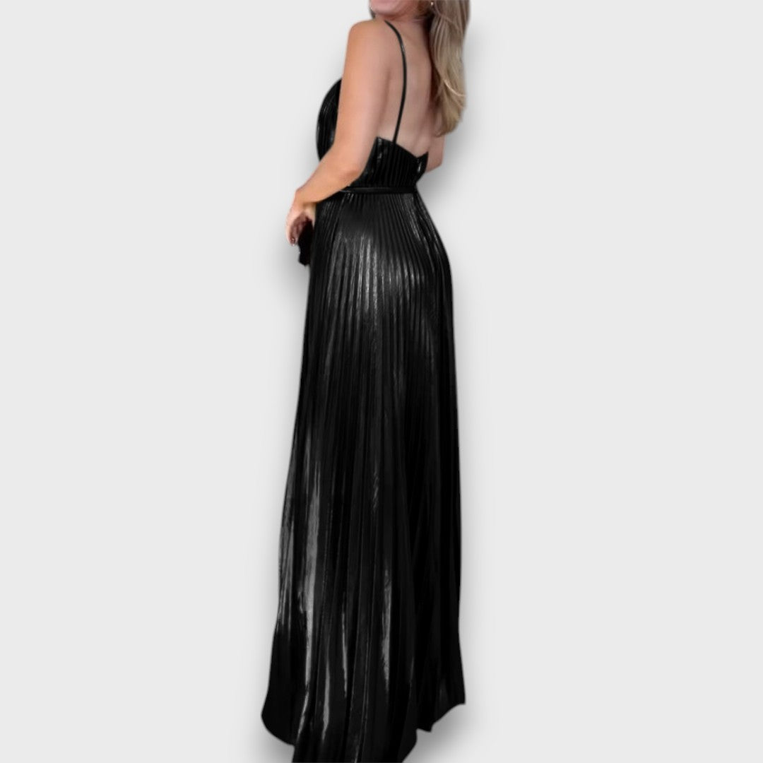 Aurora – Goldenes Plisseekleid mit tiefem Ausschnitt