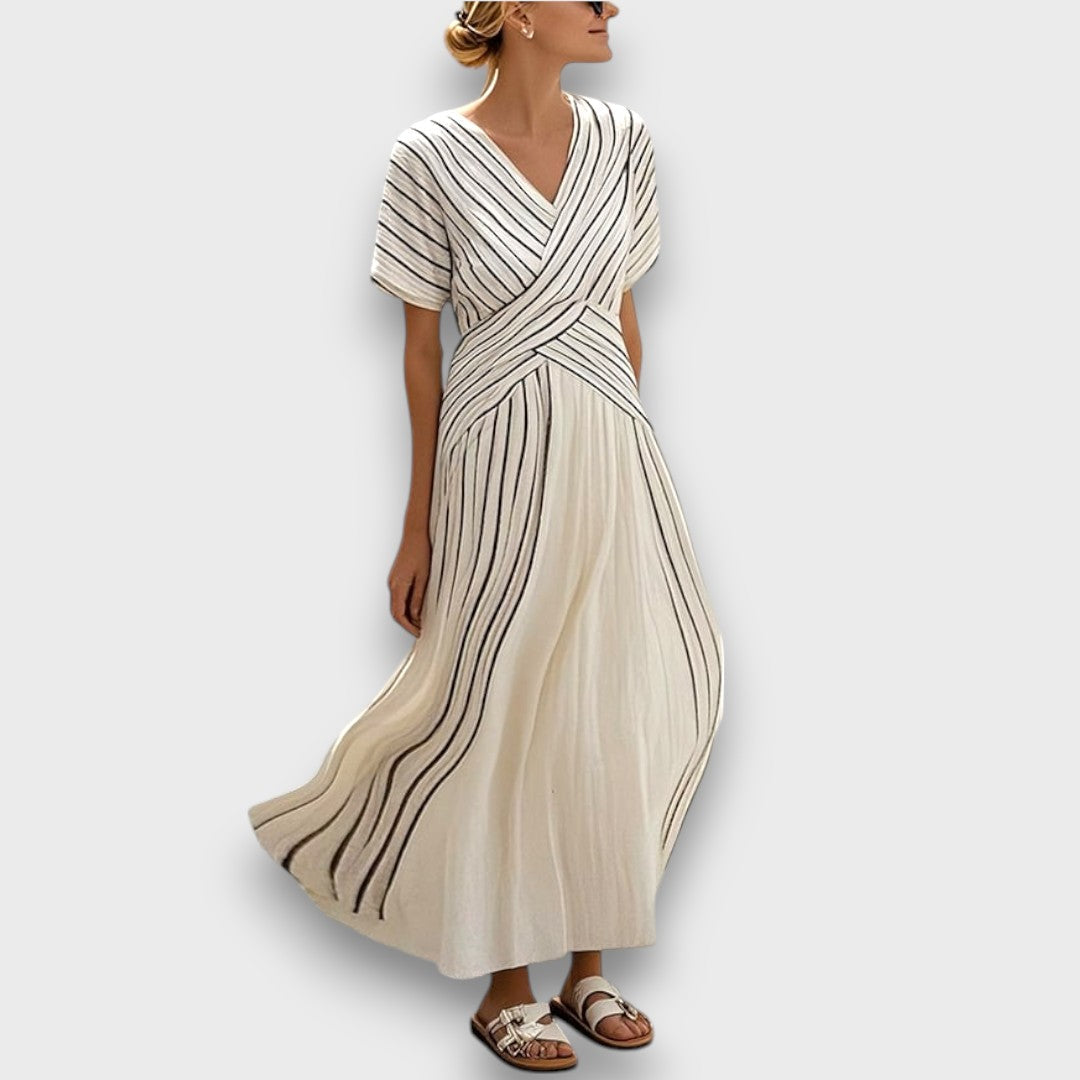 Elvara – Gestreiftes Sommerkleid mit Wickeloptik