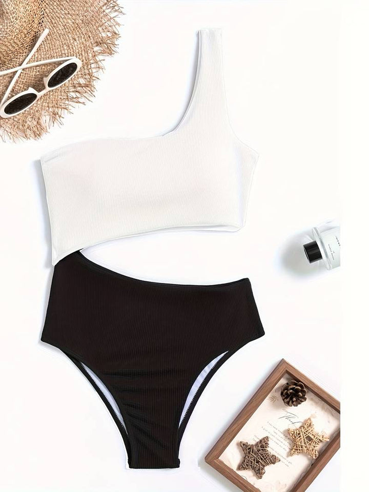 Katrina® | Asymmetrische High-Cut-Badeanzüge