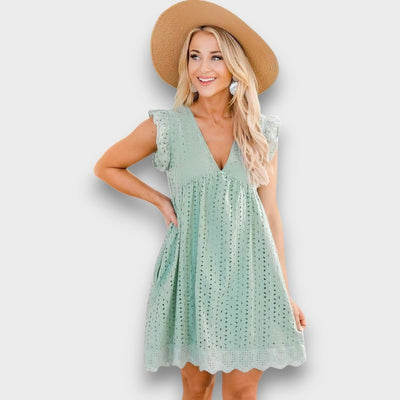 Dareva – Feminines Kleid mit Lochspitze