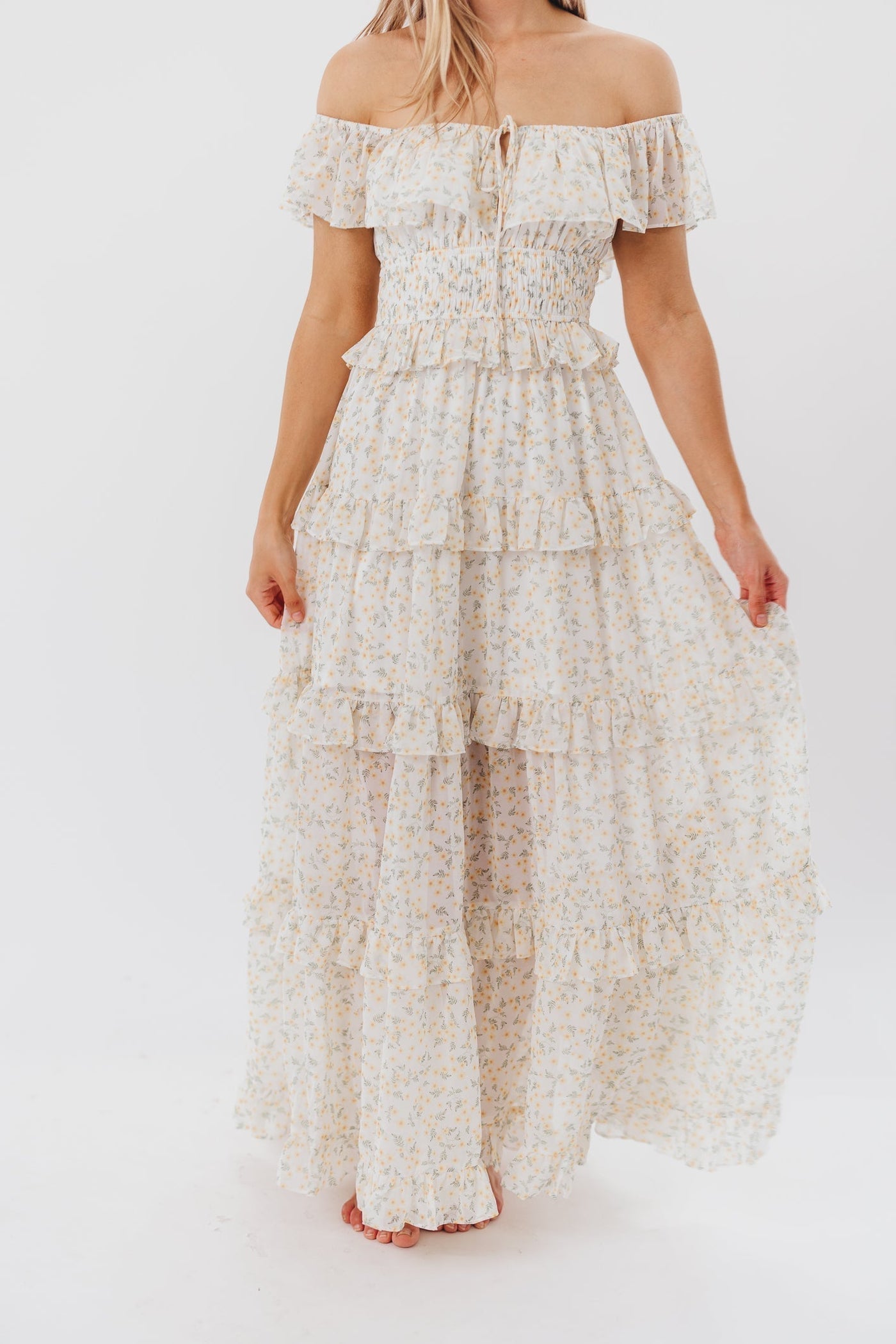 Astrid Maxikleid mit Rüschendetail in gelbem Blumenmuster – stoßfreundlich (geringer Lagerbestand)