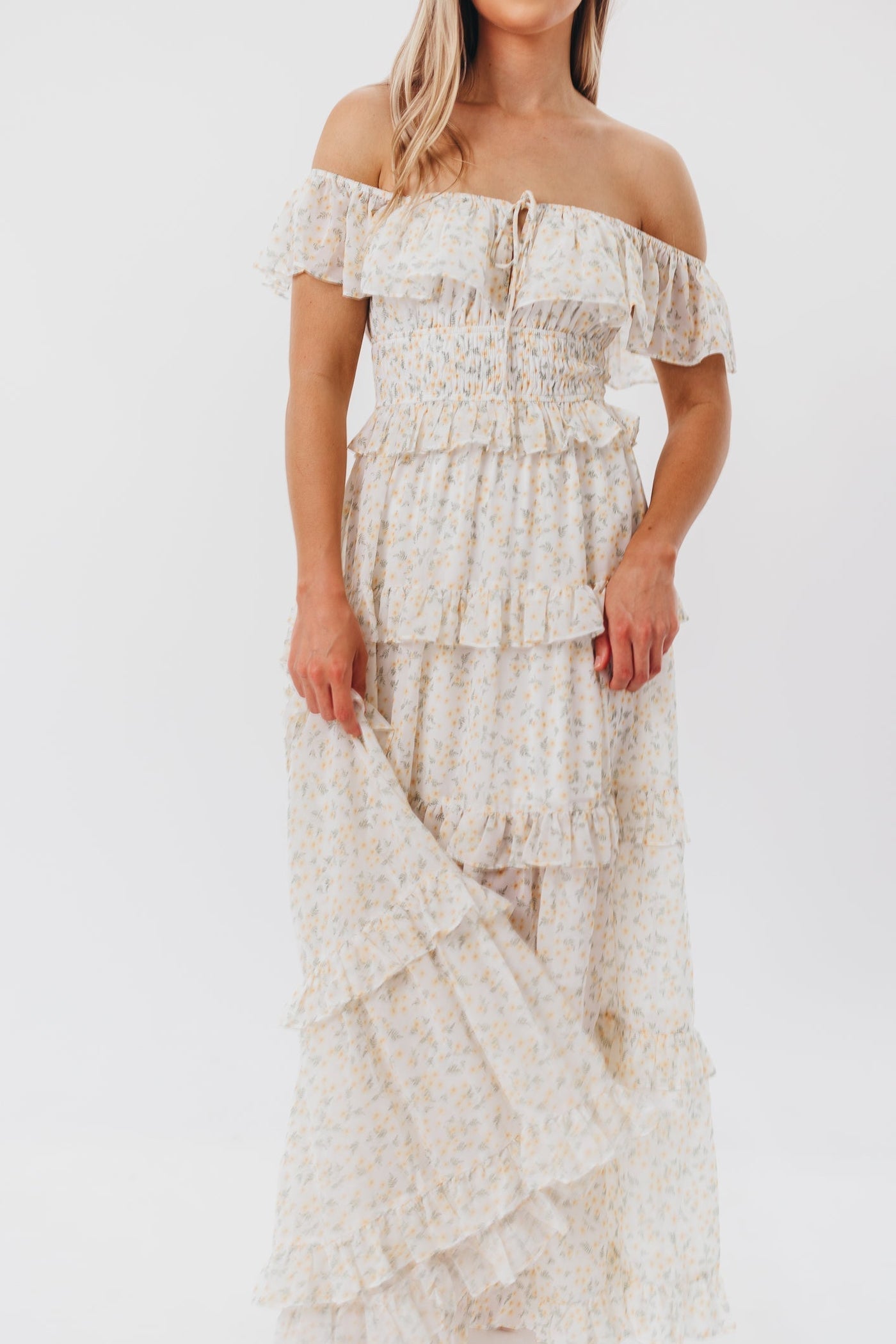 Astrid Maxikleid mit Rüschendetail in gelbem Blumenmuster – stoßfreundlich (geringer Lagerbestand)