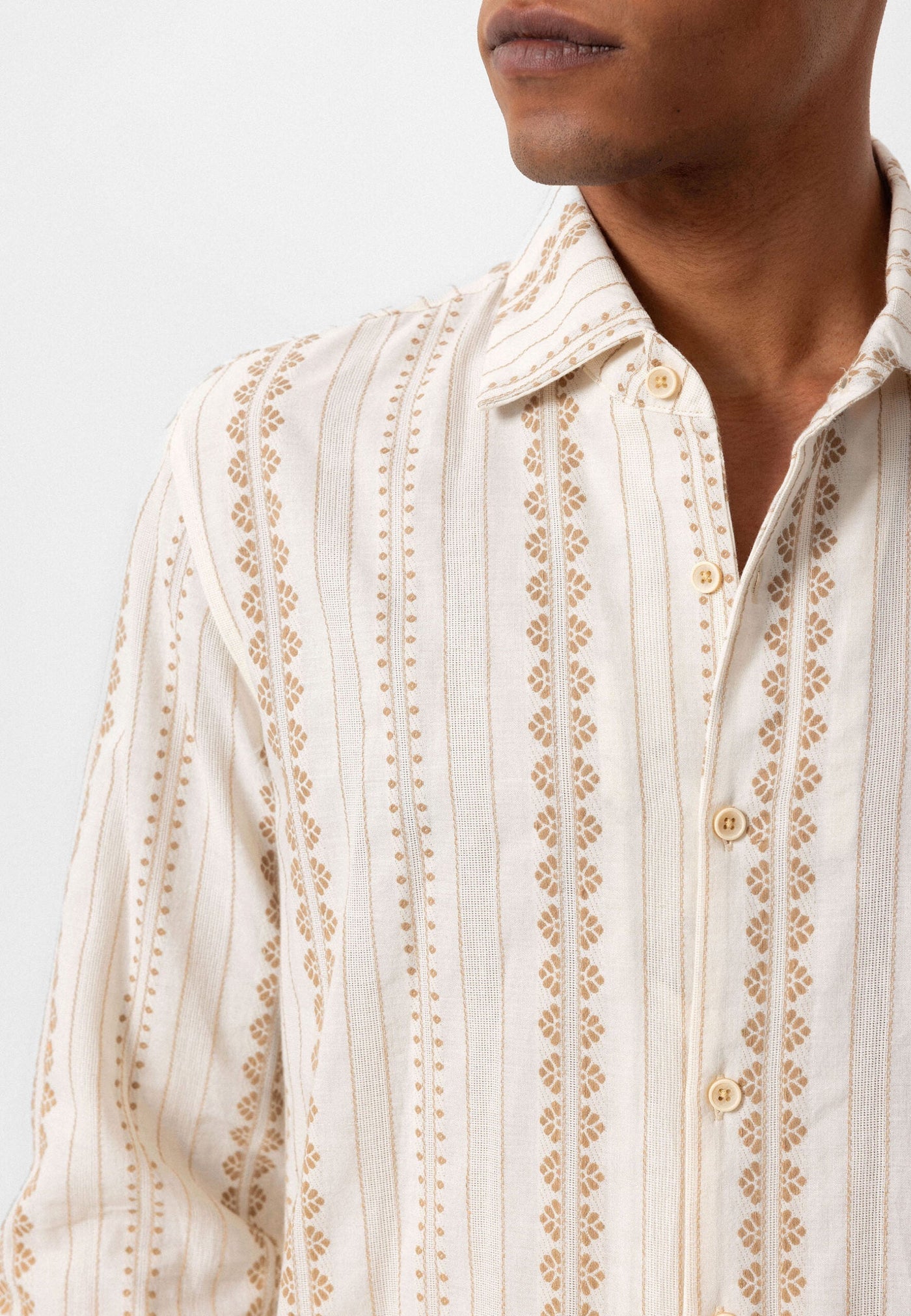 ANTIOCH | Hemd mit ethnischem Muster – Beige