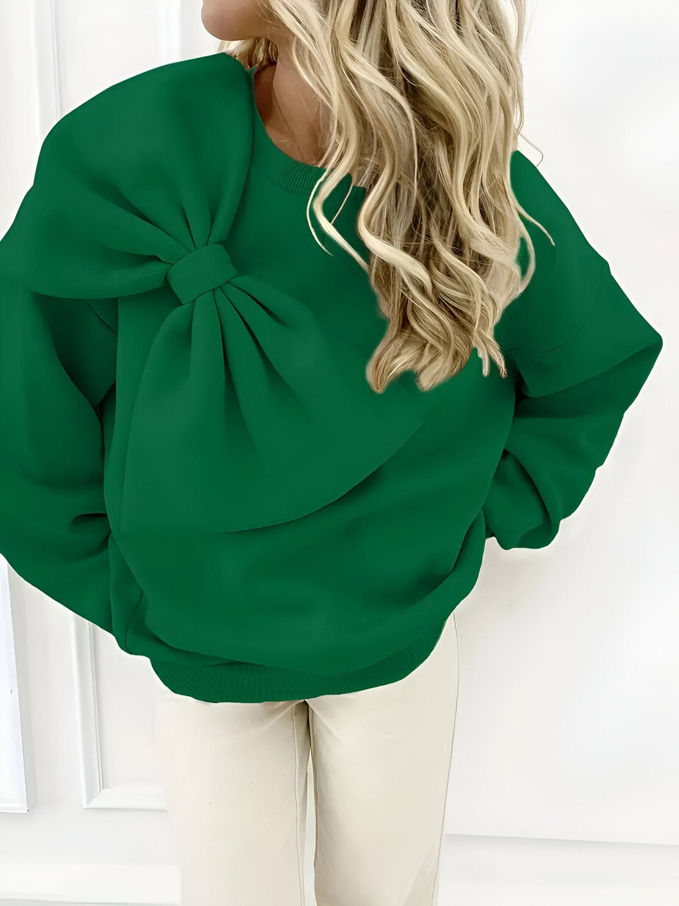 Neysha - stylischer pullover mit großer schleife
