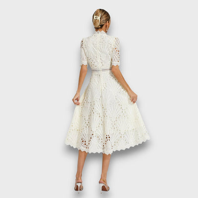 Norelia – Elegantes Midikleid mit Spitzendetail