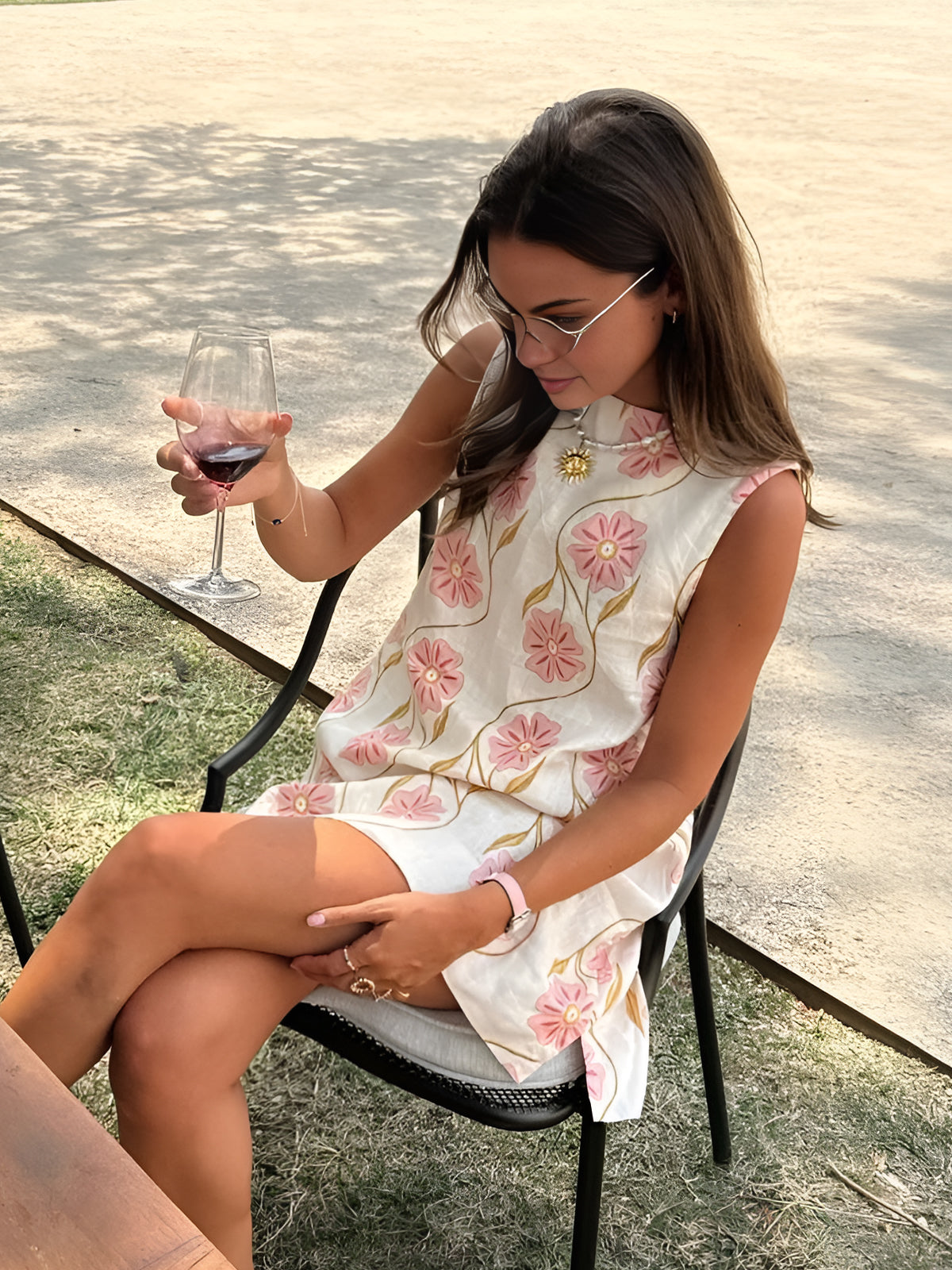 Janessa | Charmantes ärmelloses Kleid mit Blumenmuster in Multicolor-Optik