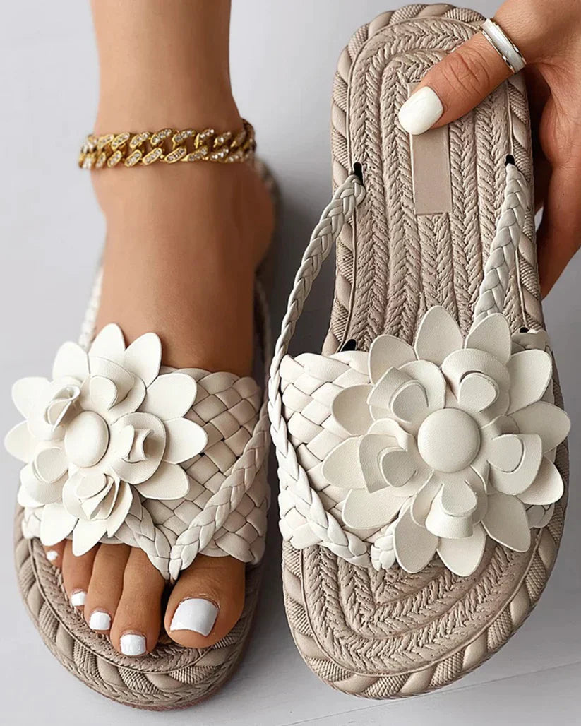 Odette® | Geflochtene Hausschuhe