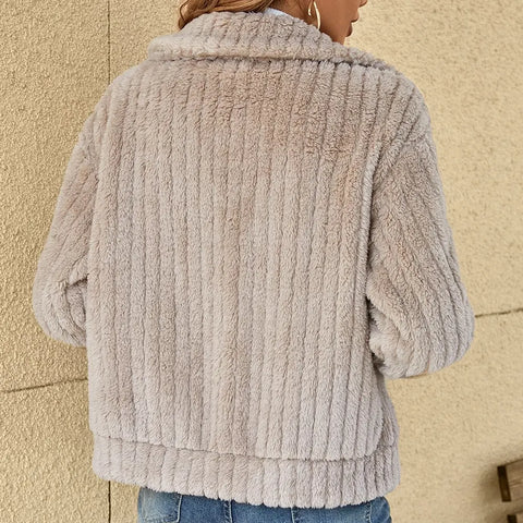 Amara Plüsch Cardigan