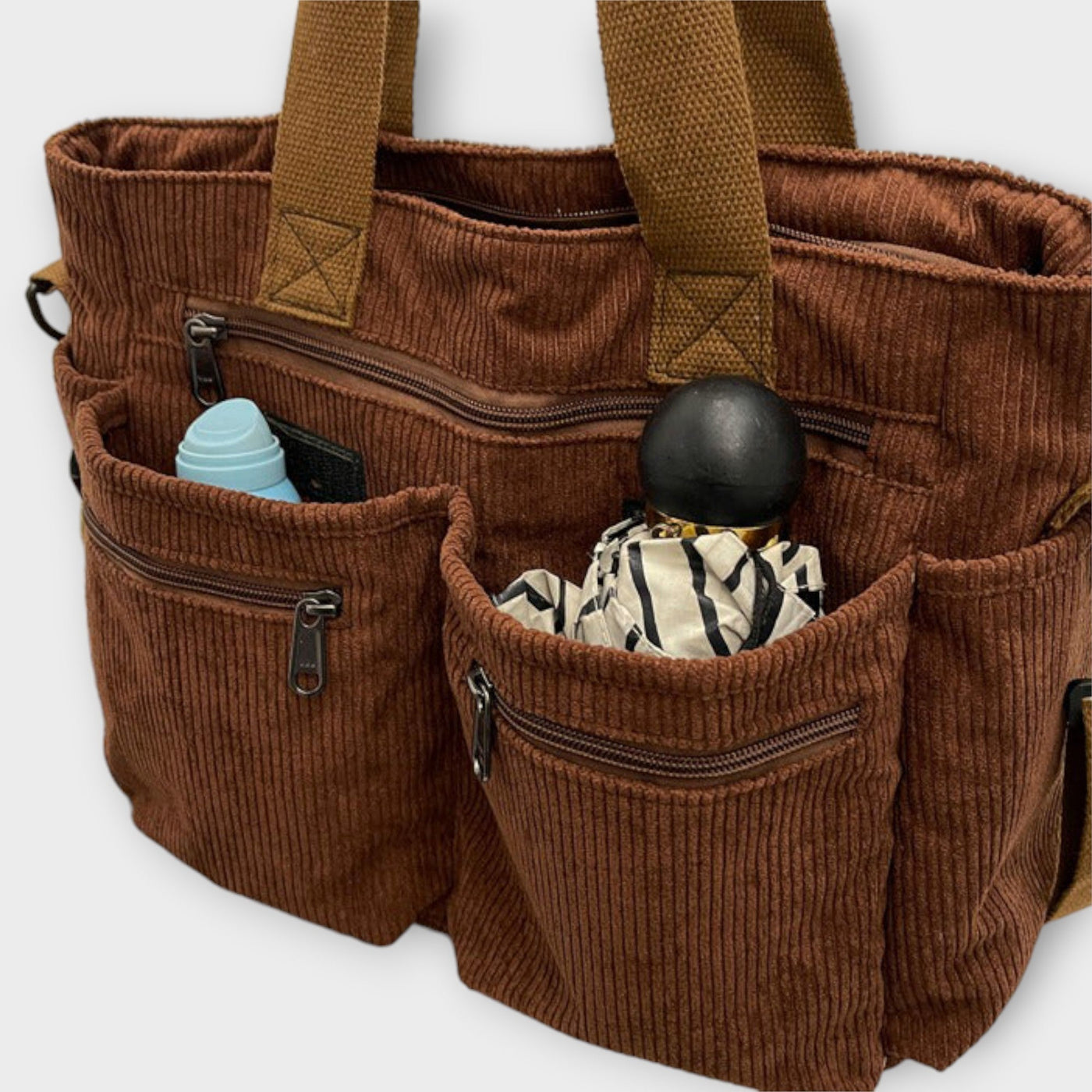 Emma Fioretti – Klassische Tote aus Cord