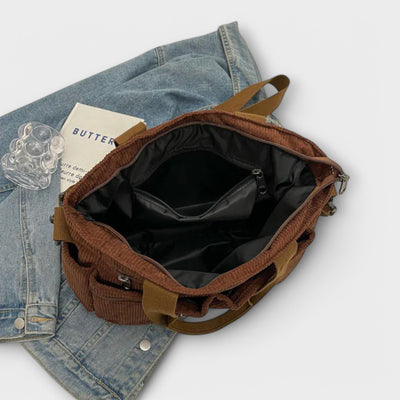 Emma Fioretti – Klassische Tote aus Cord