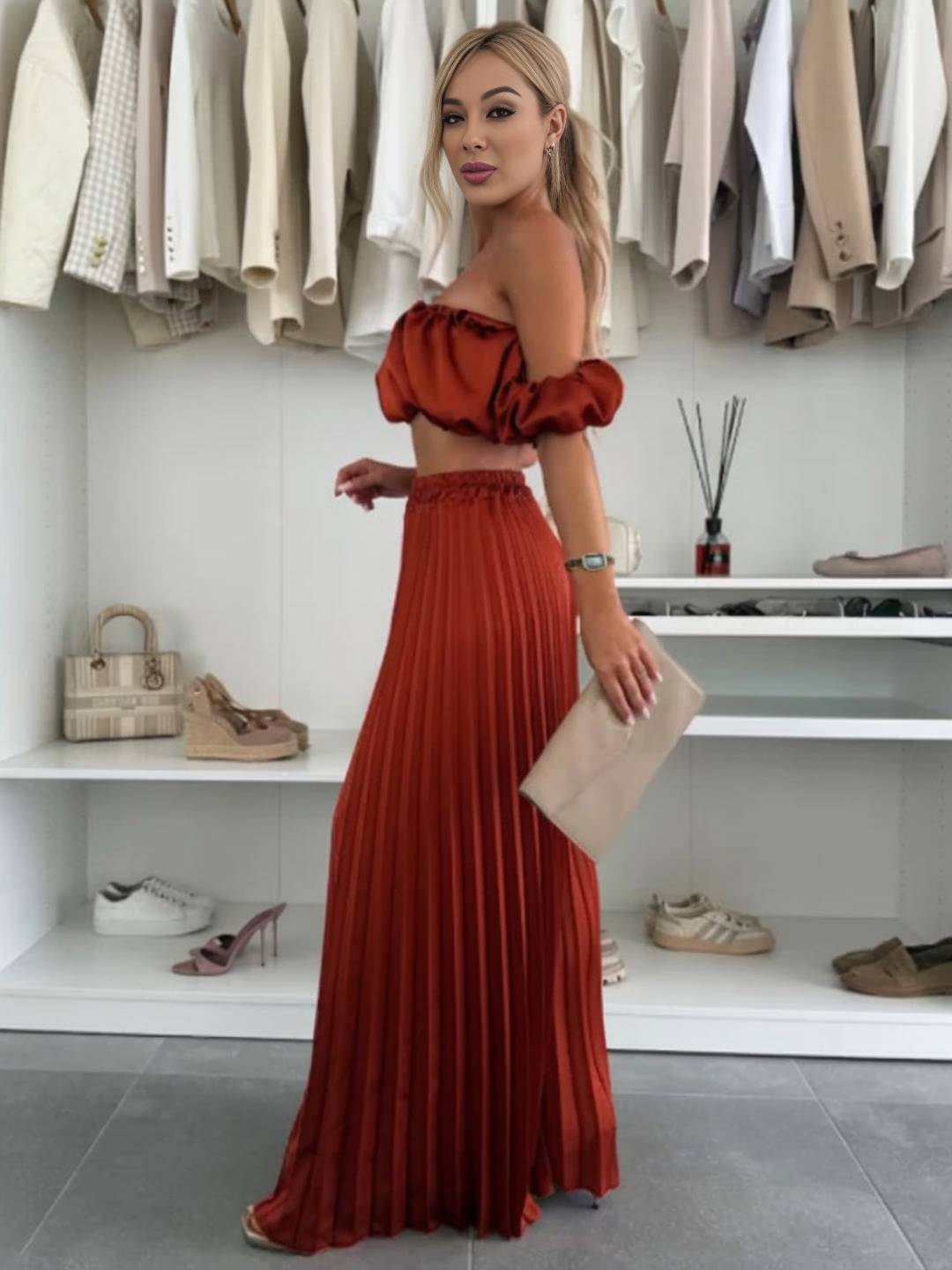 Araceli | Zweiteiliges Set mit Plisseehose und schulterfreiem Oberteil