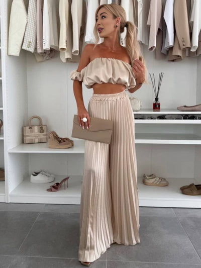 Araceli | Zweiteiliges Set mit Plisseehose und schulterfreiem Oberteil