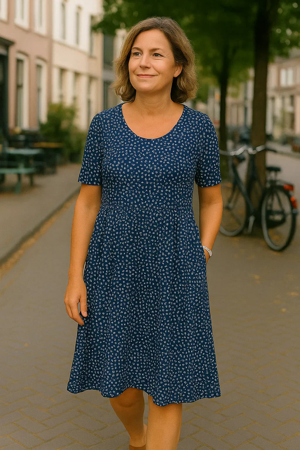 AZZURA™ – Eleganter und schmeichelhafter Morgenmantel für einen anspruchsvollen Stil