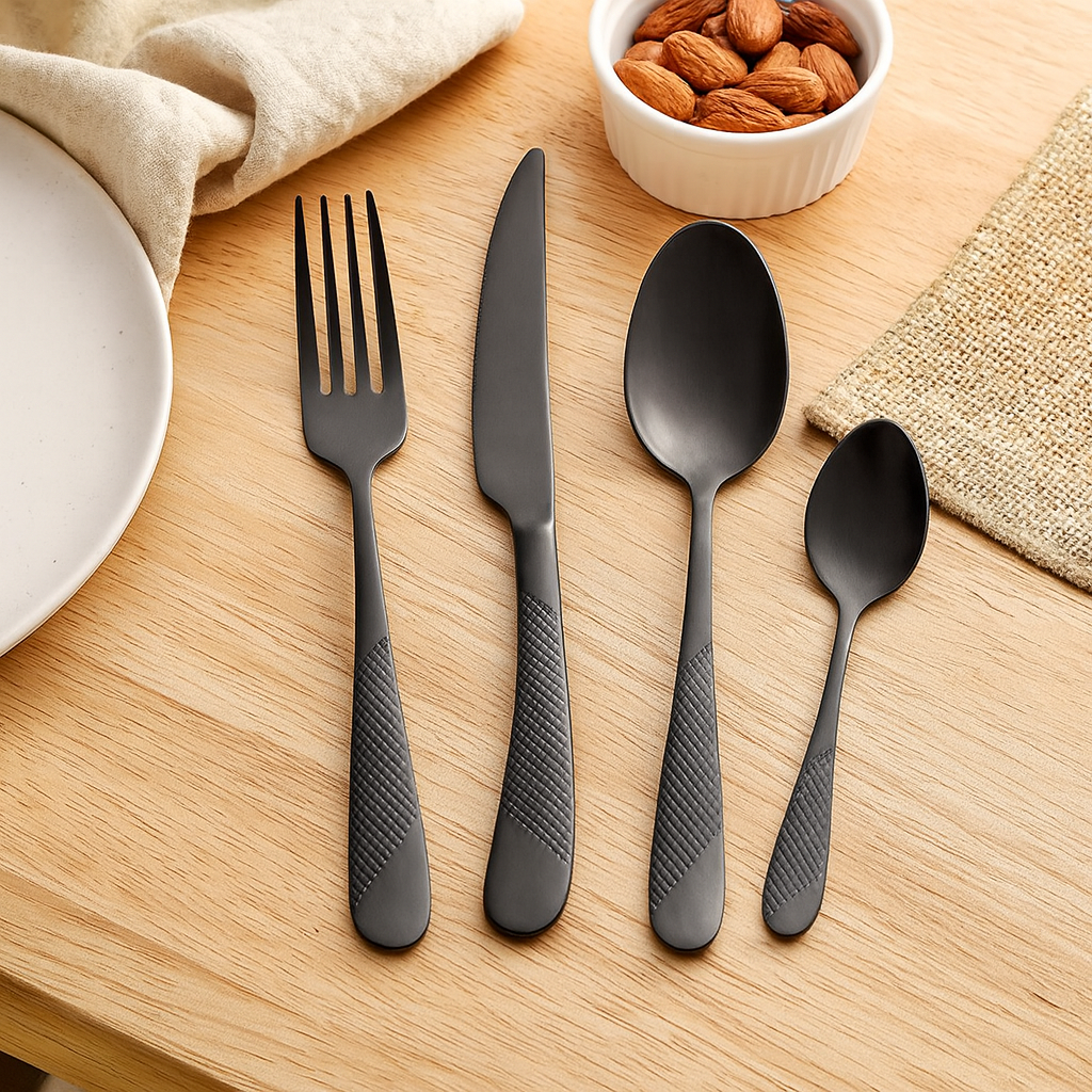 Carver | 40-teiliges Tafelservice aus schwarzem Edelstahl