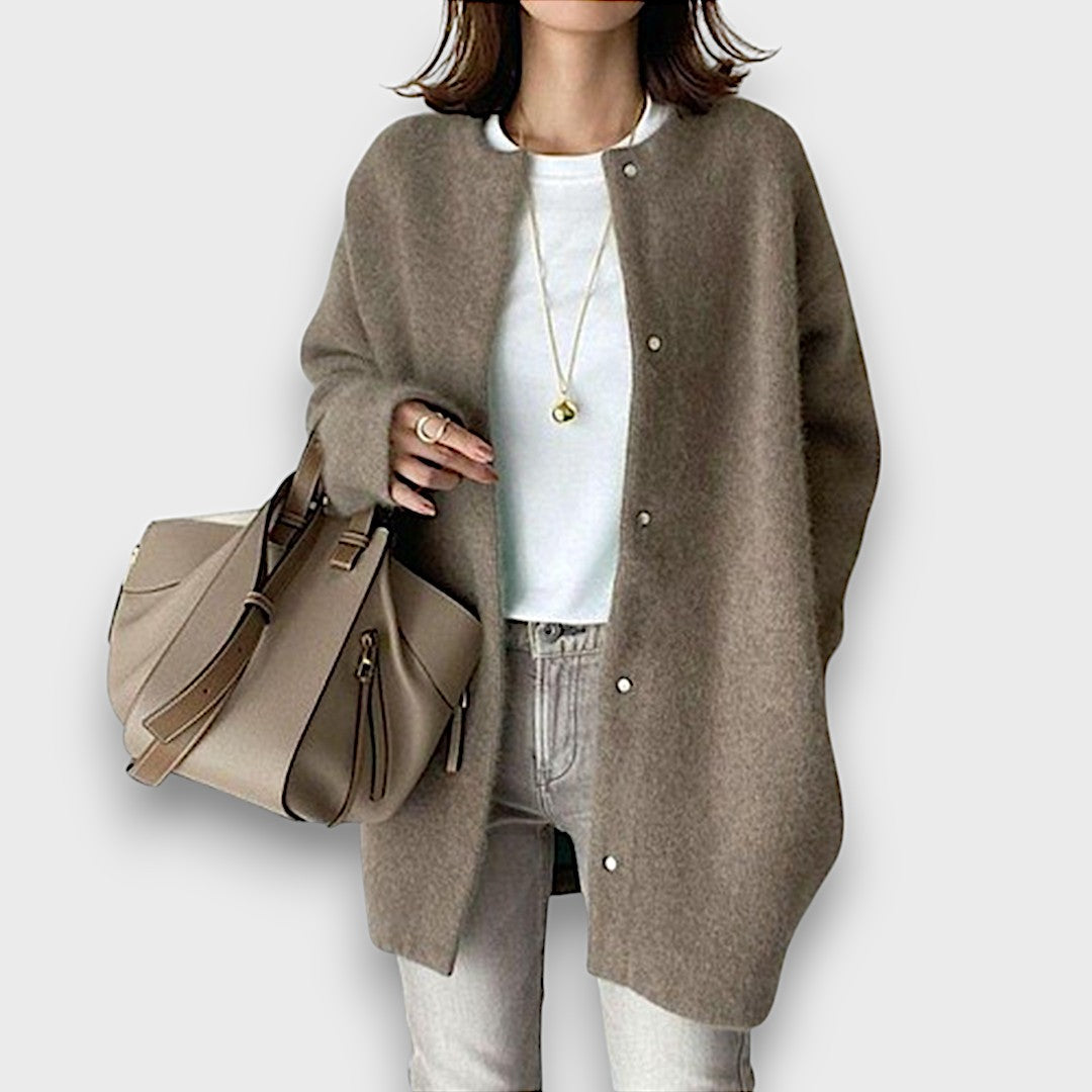 Teresa – Weicher Wollcardigan mit eleganter Linie