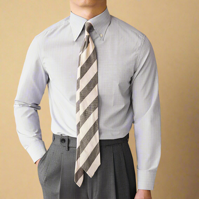 Gestreiftes Herrenhemd - Elegant & Businesstauglich