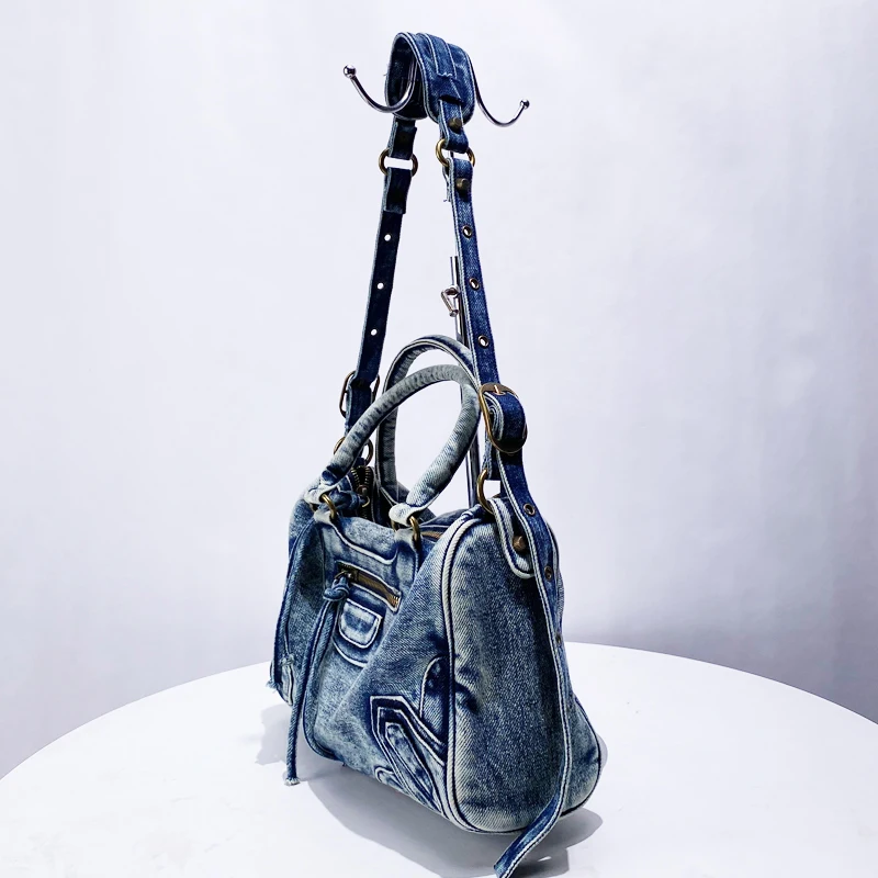 Everly Denim Crossbody Tasche mit verstellbarem Gurt und Reißfach