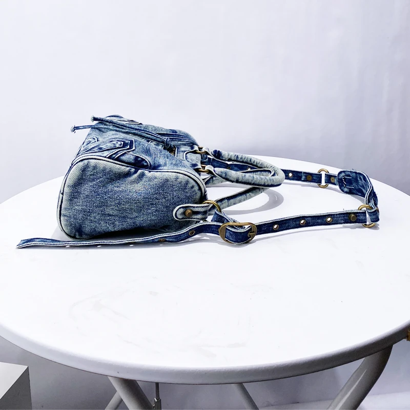 Everly Denim Crossbody Tasche mit verstellbarem Gurt und Reißfach