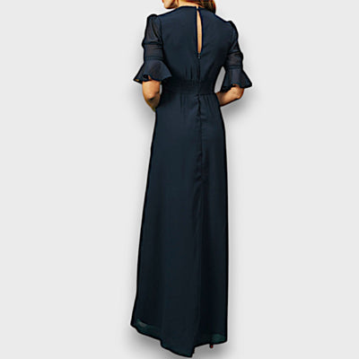 Adelise – Besticktes Maxikleid mit floraler Eleganz