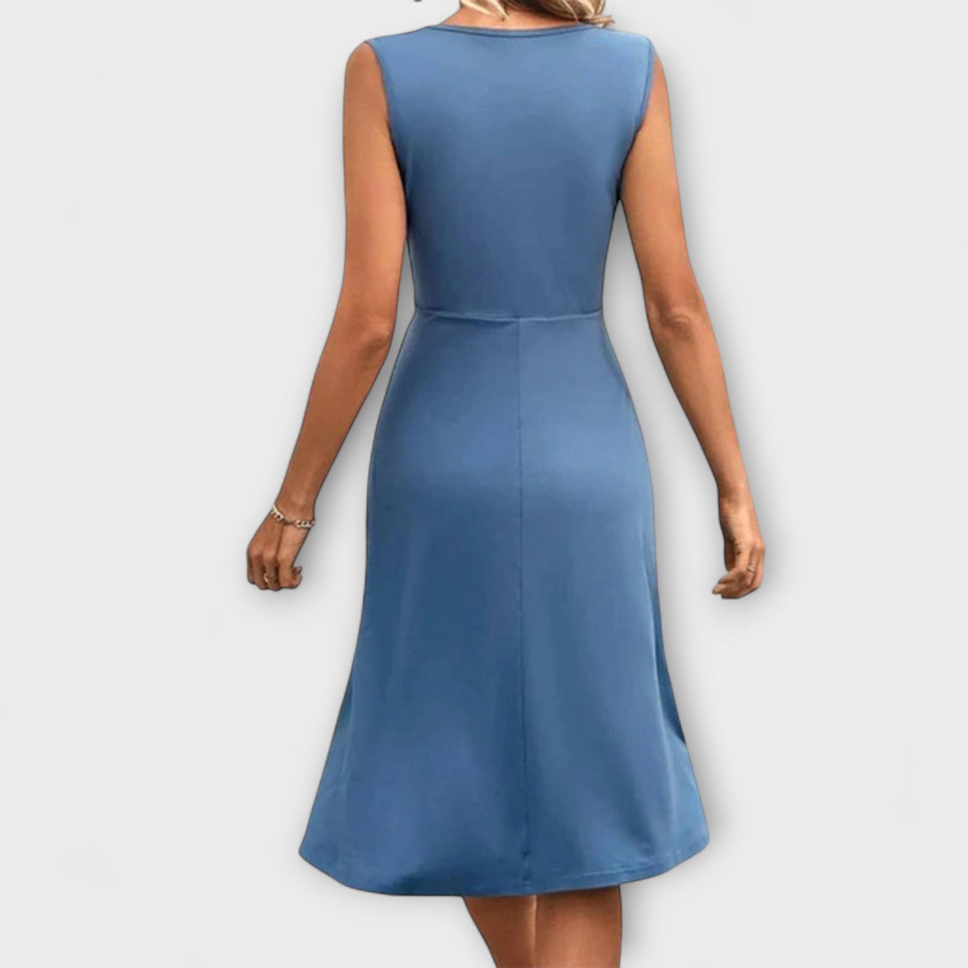 Ariette – Charmantes Midikleid mit sommerlichem Flair