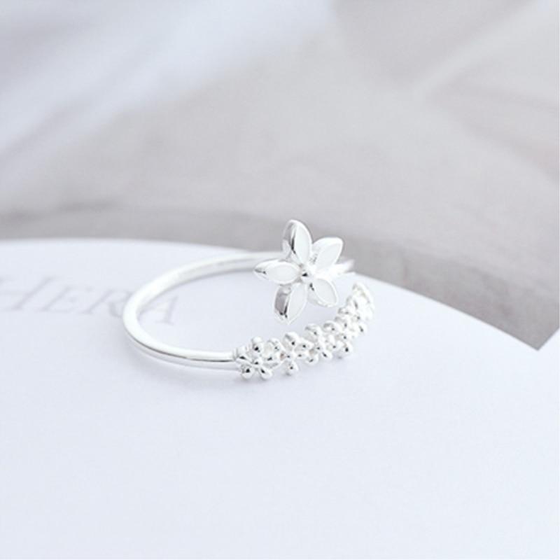 Verstellbarer Ring aus 925er Silber mit handgemaltem Emaille-Wildblumen-Motiv