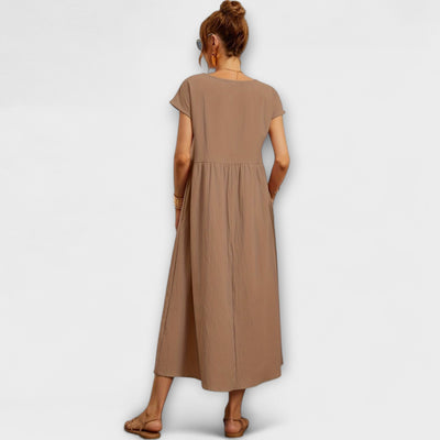 Leona – Leichtes Kleid mit sommerlicher Leichtigkeit