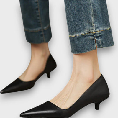 Veyra – Lederschuhe mit Kitten-Heel