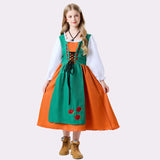 Grünes Kleid im Fake-Layer-Stil