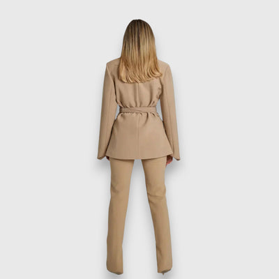 Jarela – Blazer mit Gürtel